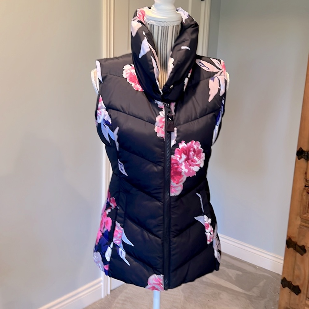 Navy & Pink floral puffy vest